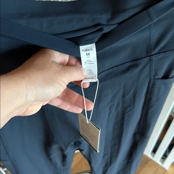 NWT HALARA UltraSculpt SoCinched High waisted Women's Deep Blue Leggings - Picture 2 of 6